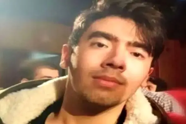 تشییع پیکر امیرمحمد خالقی در روستای درمیان خراسان‌جنوبی + فیلم