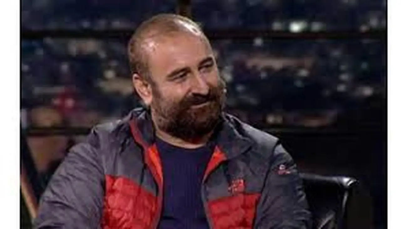 زیبایی خیره کننده همسر بهبود فریبا با موهای بلوند ! / شیک تر از شوهر بازیگرش !