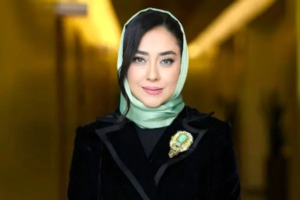 استایل ساده اما شیک بهاره کیان افشار در خیابان/ خبری از زرق و برق نیست!