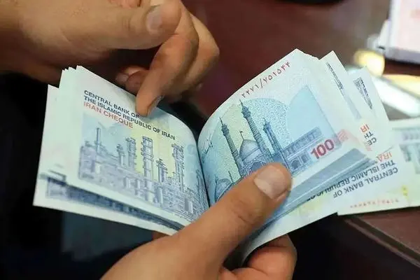 درباره دستمزد کارگران/ وزیر کار آب پاکی را روی دست‌ها ریخت!