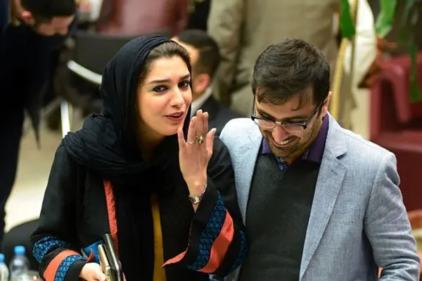  فیلم لو رفته از مراسم عقد الیکا عبدالرزاقی با امین زندگانی در صدا و سیما ! / جمع همه جمع بود !