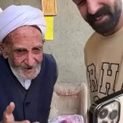 لحظات دیدنی گفتگوی رضا گلزار با پیرمرد مشهور نیشابوری +فیلم