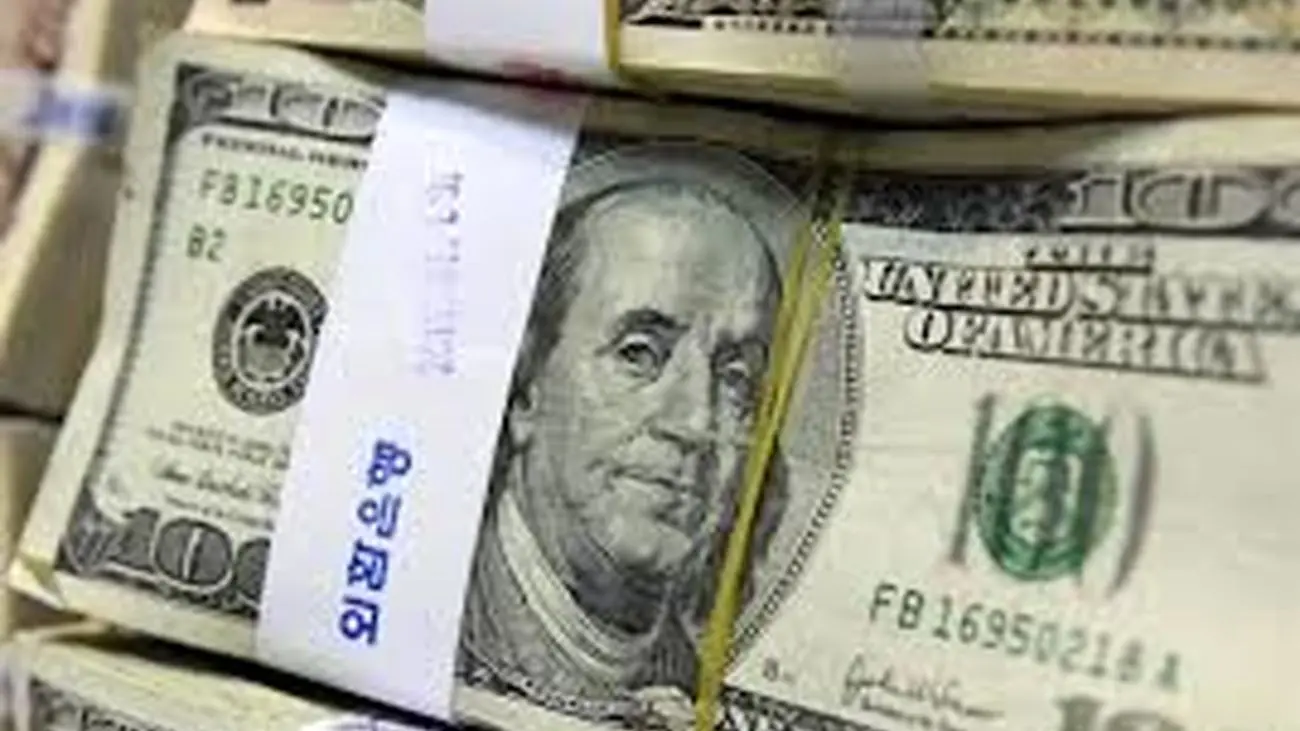 پیش بینی خیلی حساس از قیمت دلار ۲۲ آبان ۱۴۰۲