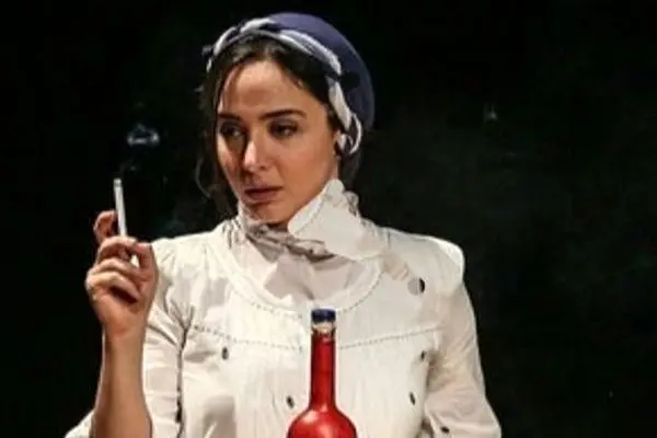 خاطره جنجالی المیرا دهقانی: «همین که سیگار رو از پاکت درآوردم...»