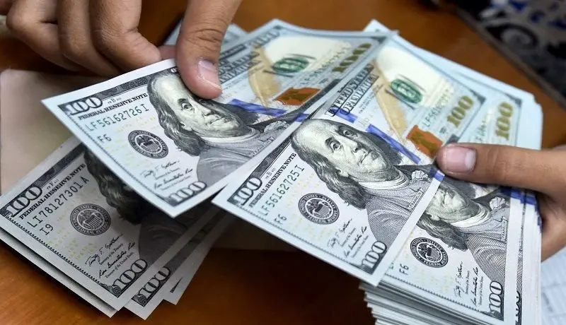 پیش بینی قیمت دلار فردا 17 فروردین/ بازار ارز سهمیهای داغ شد؟