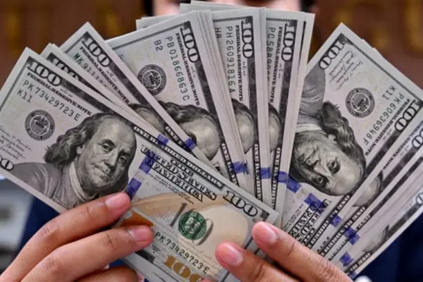 آیا باید منتظر دلار 100 هزار تومانی باشیم؟ / تحلیل بزرگ