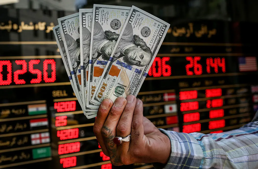 اثر ترور در شاهچراغ بر بازار دلار