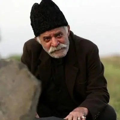 احساسی‌ترین متن روی سنگ مزار سیروس گرجستانی که قلب‌ها را لرزاند