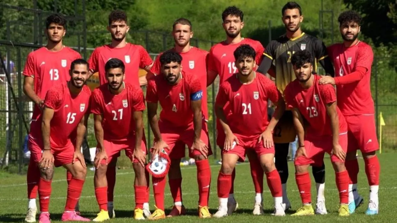 مدافع مورد علاقه نکونام کاپیتان تیم ملی شد / قرمز پوشید و استقلال را دور زد !! + عکس
