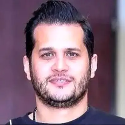 پشت‌صحنه زندگی سیاوش خیرابی فرید آوای باران؛ مادر مدلینگ و پدر جنتلمن!