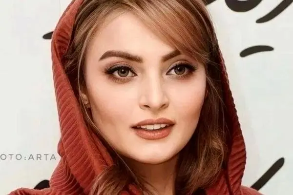 تصویری از لباس عروس فوق‌العاده خاص نیلوفر پارسا در جشن عروسی‌اش!