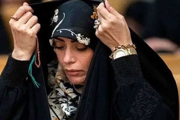 پسر الهام چرخنده دنیا را بهم ریخت / دیگر مادری به این اسم ندارم !