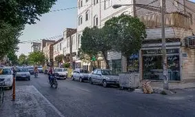 مستاجران رسماً به خاک سیاه نشستند