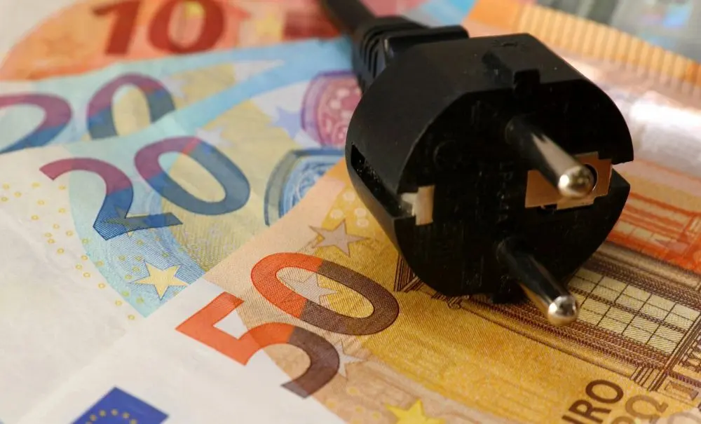 کاهش قیمت انرژی تورم را مهار میکند؟