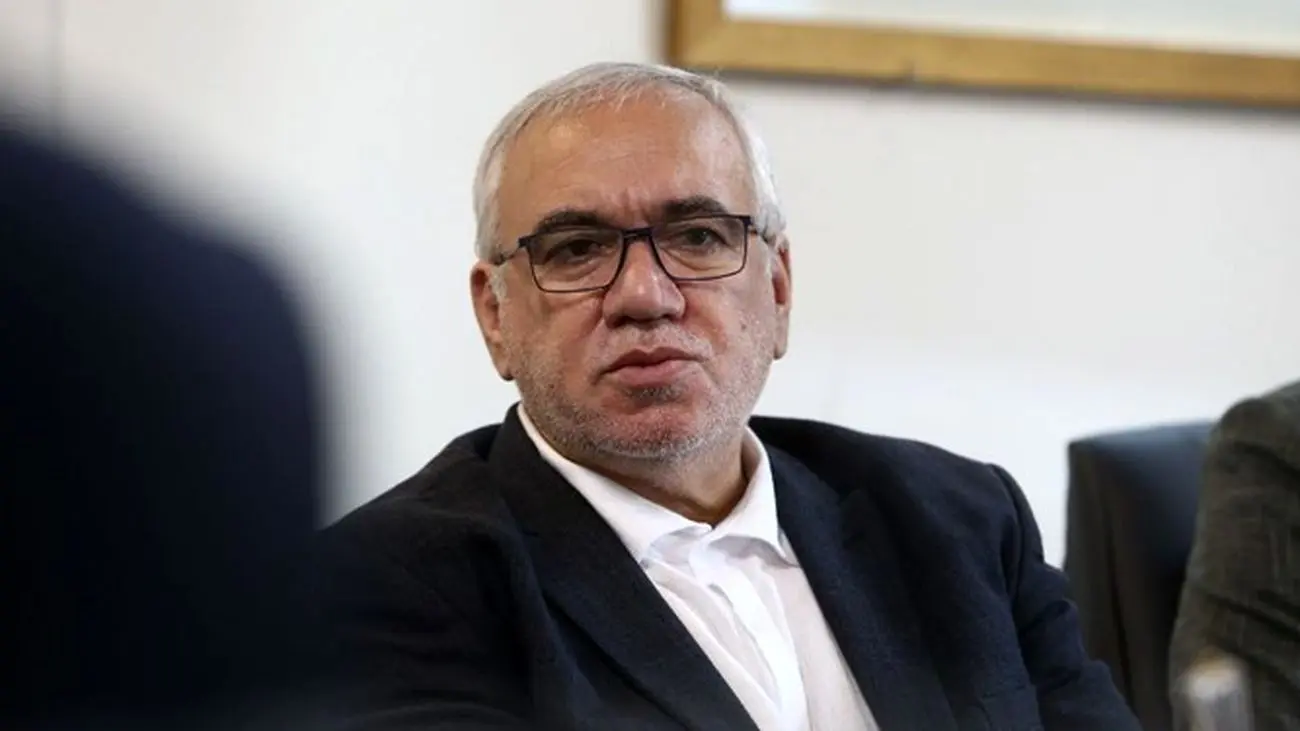 ببینید مجری چگونه روی آنتن زنده فتح الله زاده را ضایع کرد !