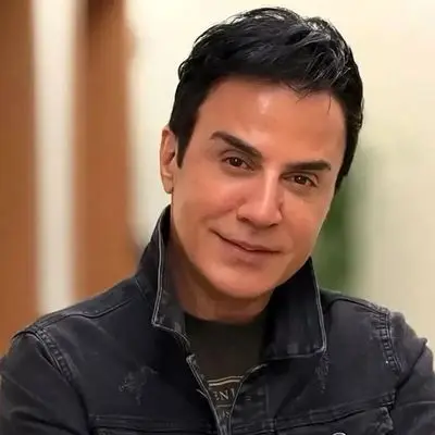 چهره بدون تغییر عمو پورنگ و همسر جواد عزتی بالا رفتن سن را به چالش کشید!