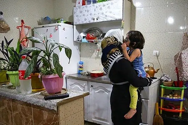 صفر تا صد بیمه زنان خانه دار /حق بیمه زنان خانه دار چقدر است و چند سالگی بازنشسته می شوند؟
