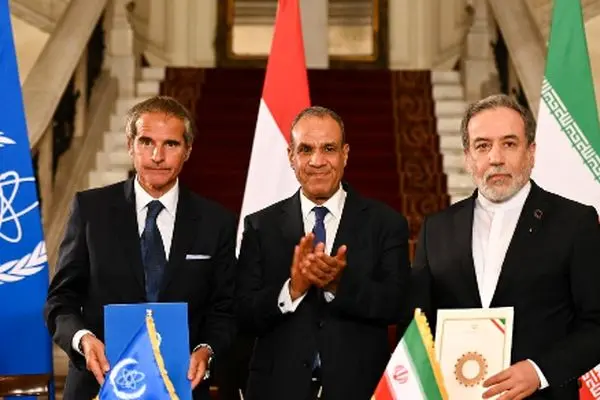 اظهار نظر عجیب رائفی پور پس از توافق ایران و آژانس + عکس