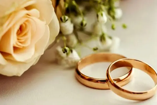 وام ازدواج ۱۴۰۲ با شرایط ویژه برای جوانان آغاز شد