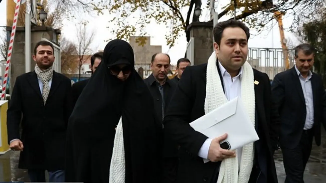 داماد حسن روحانی برای پدرزنش نوشابه گازدار باز کرد!+ عکس