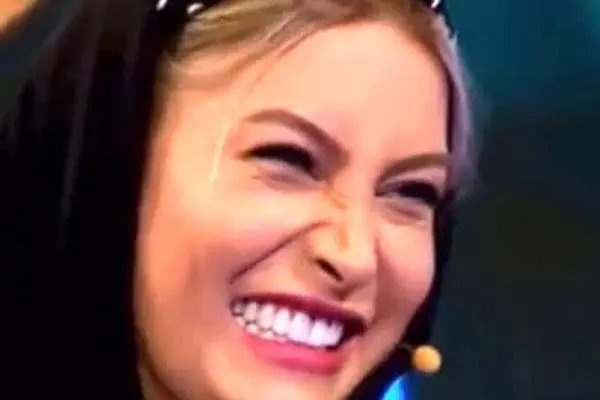 لرزه‌ای که حامد آهنگی به فریبا نادری انداخت + فیلمی که همه را شوکه کرد!