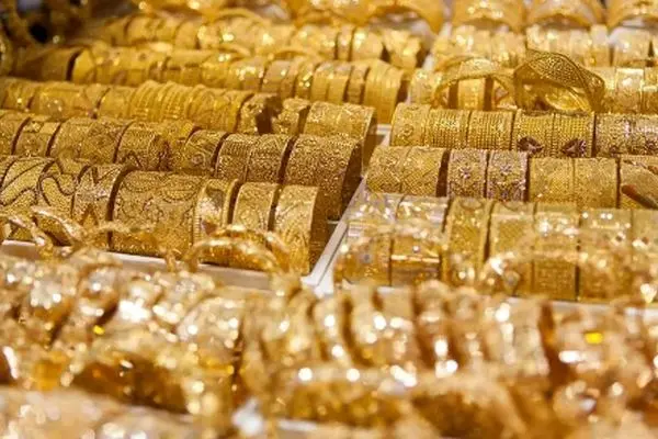 راهنمای انتخاب بین طلای بدون اجرت و طلای دست دوم