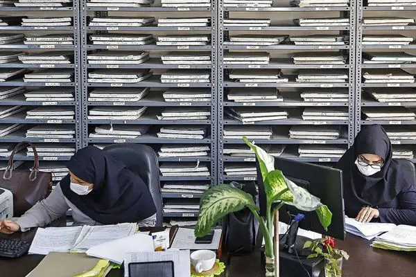 عیدی یلدایی مجلس برای کارکنان دولت