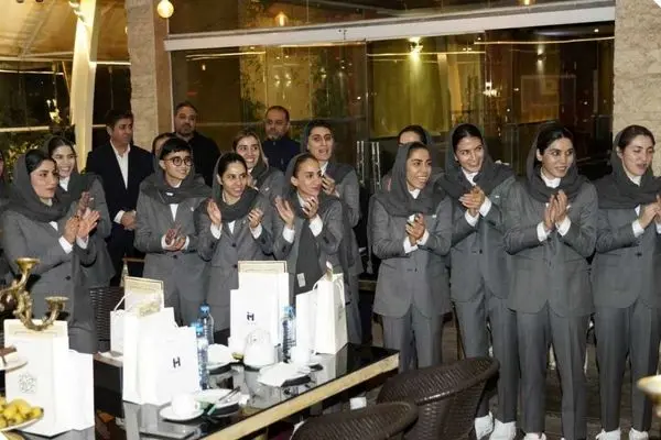 دختران افتخارآفرین فوتسال ایران با همراهی بانک صادرات ایران رهسپار مسابقات جهانی شدند