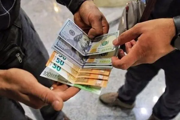 پیش بینی یک کارشناس از قیمت دلار تا پایان تیر ۱۴۰۴