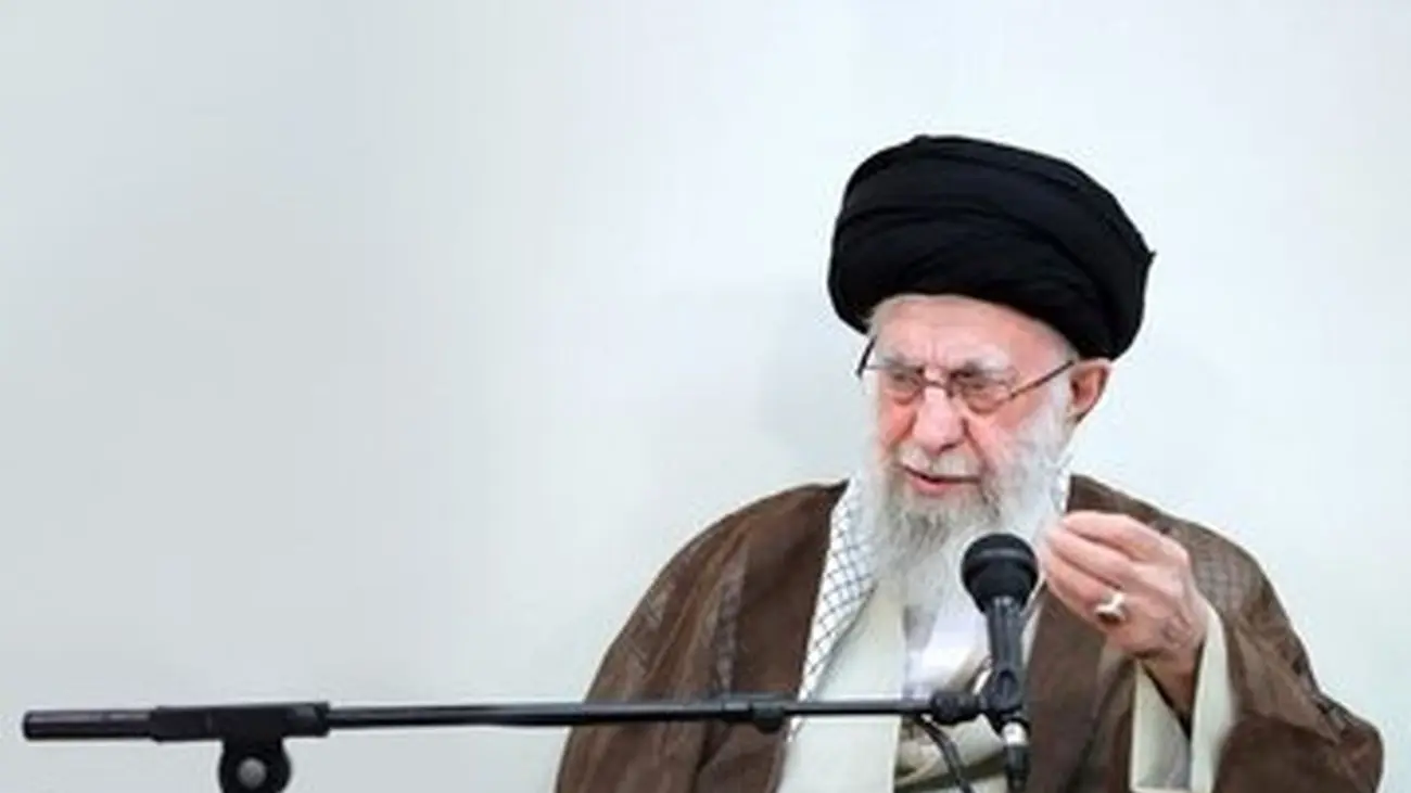رهبر انقلاب: مفاخر ما مثل جومونگ خیالی نیستند اما مثل جومونگ جنگ کردند