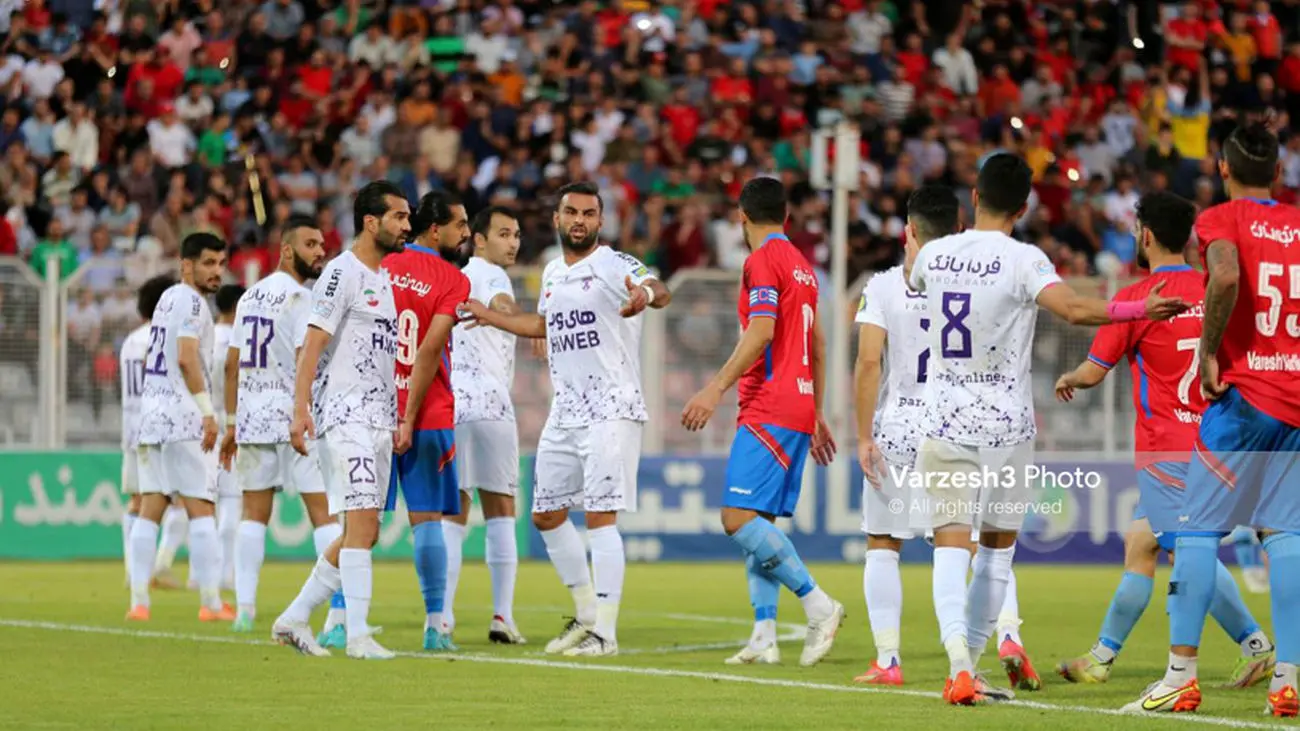 ستاره نساجی بازی مقابل پرسپولیس را از دست داد ؟!