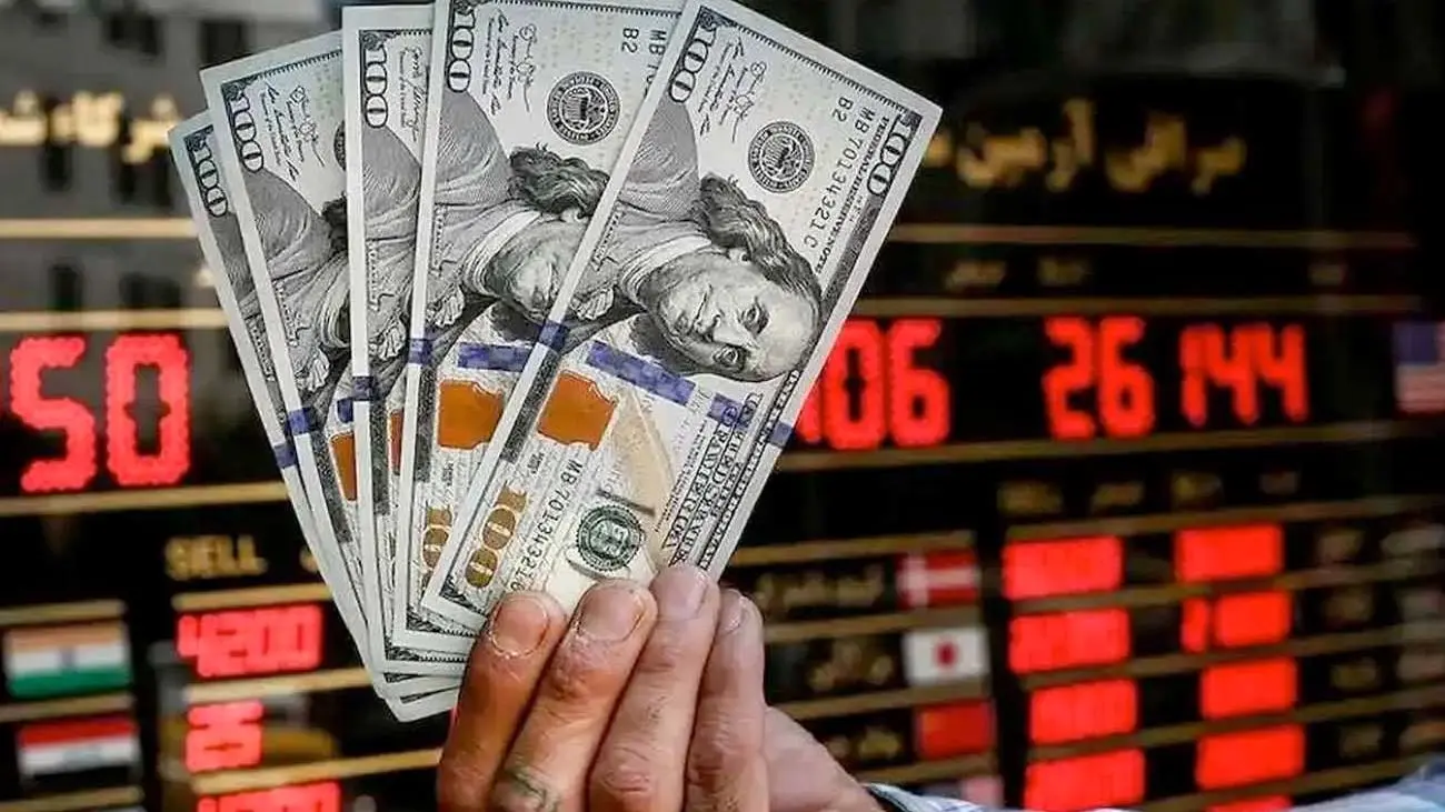 چرا دلار الاکلنگ بازی میکند؟