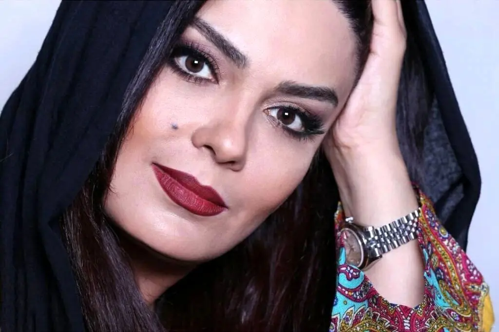2 عکس شوک آور از زشتی سارا خوئینی ها در جوانی ! / خانم بازیگر تازه زیبا شد !