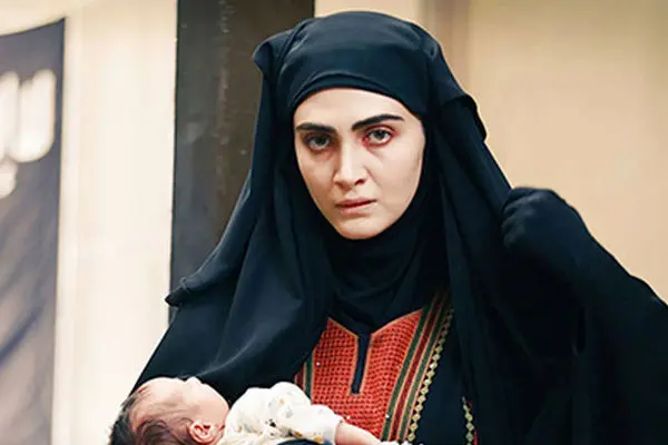 عکس خیره کننده از زیبایی خاص الناز ملک در جشن تولدش / نچرال و جذابتر از بقیه خانم بازیگران !
