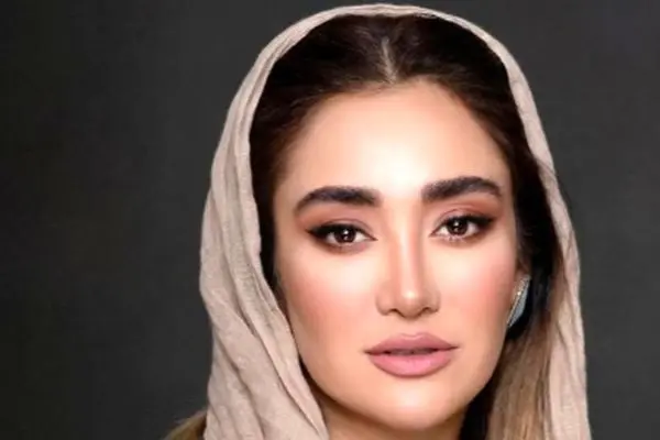 استایل متفاوت بهاره افشاری با لباس ترندی عید 1404 + عکس شیک خانم بازیگر
