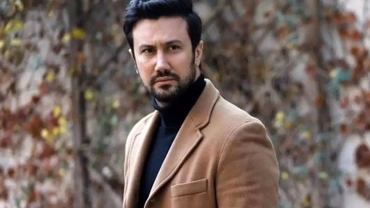 رونمایی شاهرخ استخری از زندگی لاکچری اش در بلژیک / سپیده ملکه این قصر است !