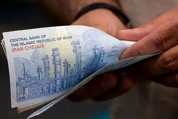 چهار صفر از پول ملی حذف شد