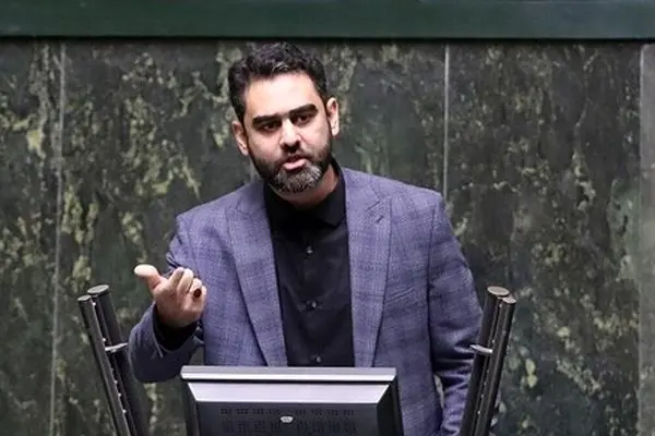 حمله ثابتی به باهنر با موضوعی فراتر از حجاب؛ شما یک شب گرسنه نبودید!