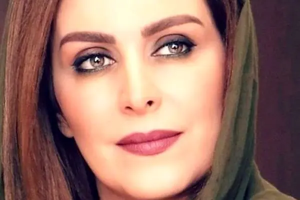 تصاویر دلخراش از مزار ماه‌چهره خلیلی در اولین سالگرد در لندن