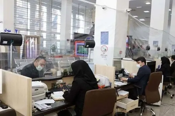 وام‌های کلان بانکی در جیب کارکنان خود بانک‌ها/چه کسی درباره وام کارمندان بانک دروغ می‌گوید؟