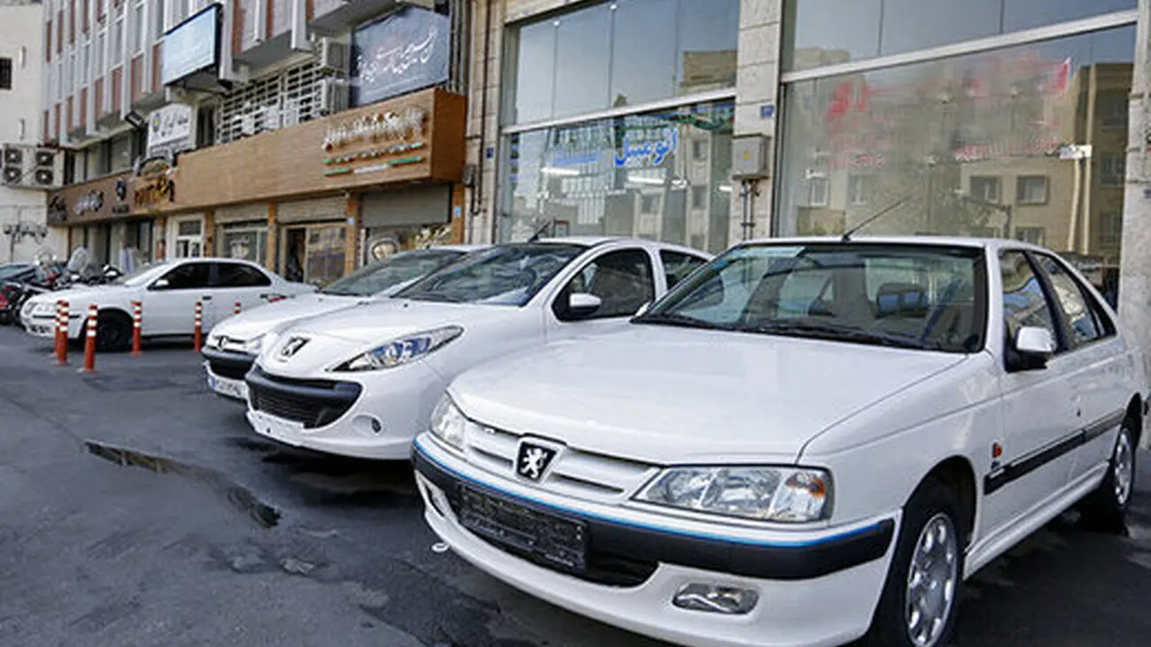 بازار خودرو به کما رفت / آخرین قیمت تیبا، پژو، دنا و ساینا در بازار اعلام شد