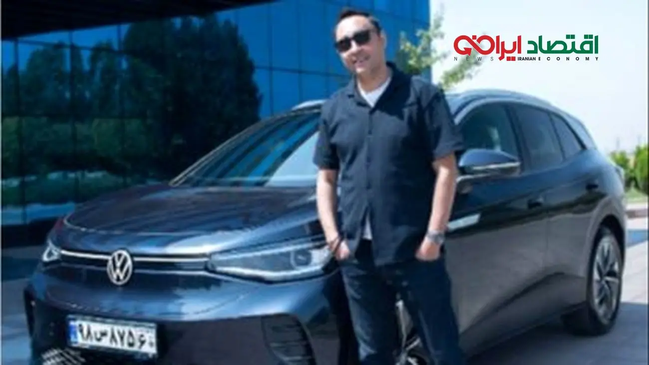 امیرحسین رستمی در تهران پشت فرمان فولکس واگن جدیدش؛ لوکس‌تر از همیشه! + فیلم