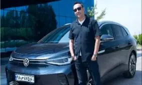 امیرحسین رستمی در تهران پشت فرمان فولکس واگن جدیدش؛ لوکس‌تر از همیشه! + فیلم