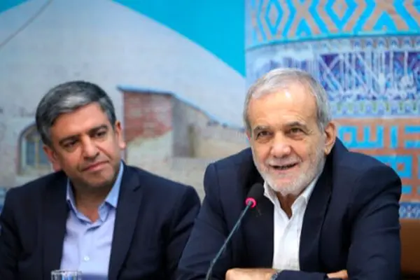 روزنامه اصولگرا از پزشکیان به شدت انتقاد کرد /حرفهایتان فقط بیان ضعفهاست