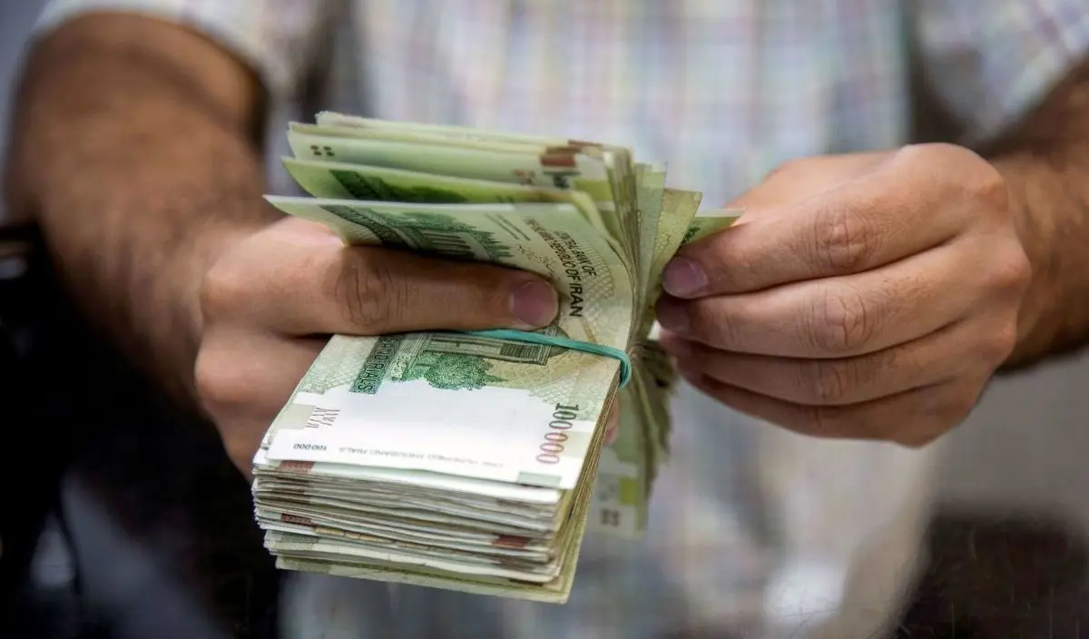 حداقل حقوق کارگران در سال آینده اعلام شد ؟! / سبد معیشتی 13 تا 15 میلیونی به چه کسانی تعلق می گیرد ؟!