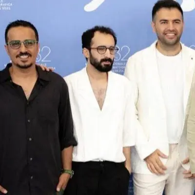 تصاویر شوک‌آور فتوکال فیلم علی عسگری در ونیز؛ "بدون مجوز کمدی الهی" همه را غافلگیر کرد!