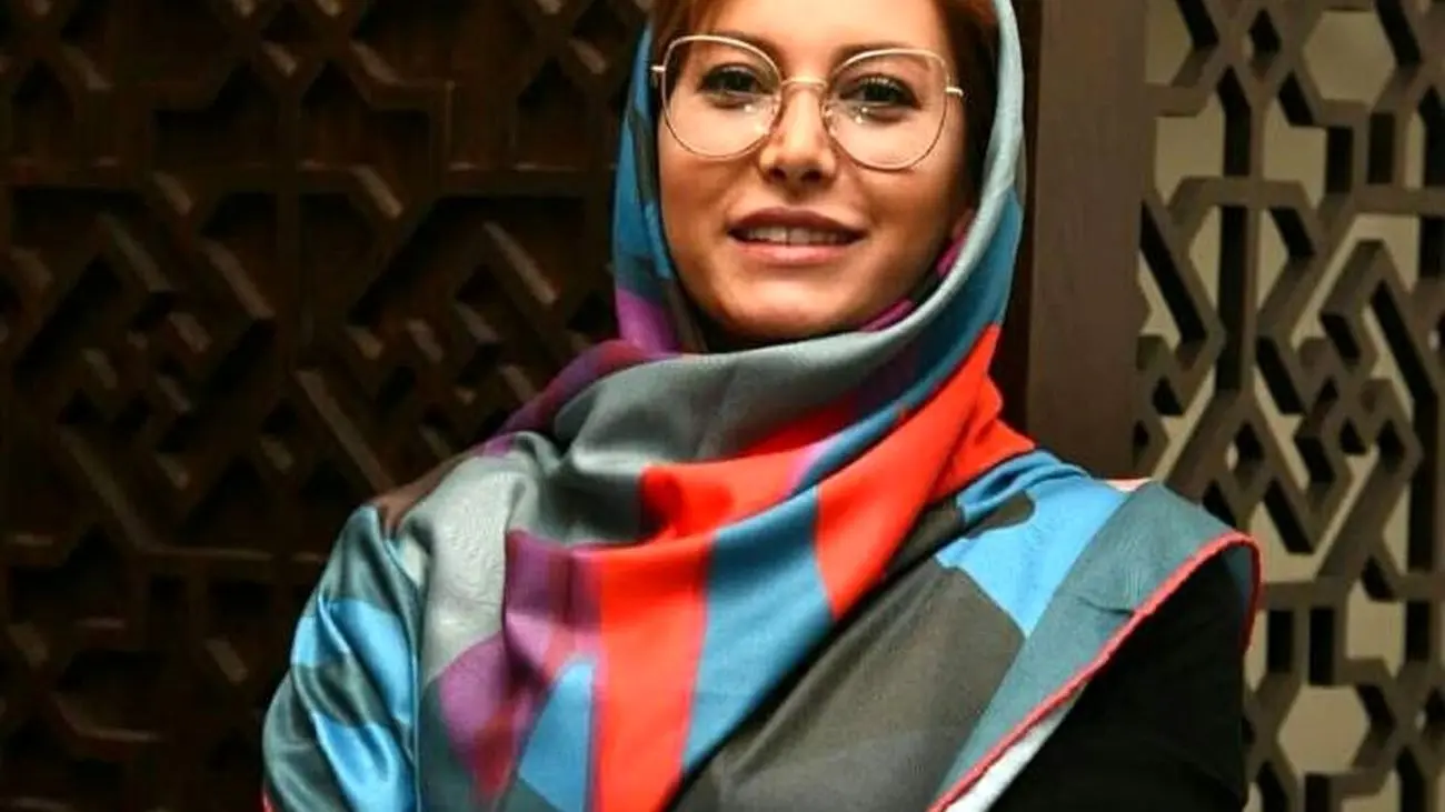 عکس 2 نفره خیلی شیک از فریبا نادری و خانم بازیگر ایرانی / هر دو جذاب !