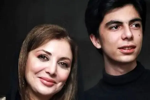 روایت تکان‌دهنده رویا میرعلمی از زایمانش: با دستانم تخت را می‌فشردم و فریاد می‌زدم!