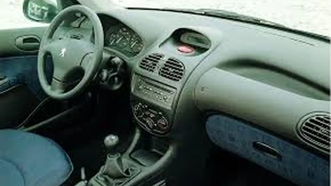 قیمت عجیب و غریب پژو 206 در بازار