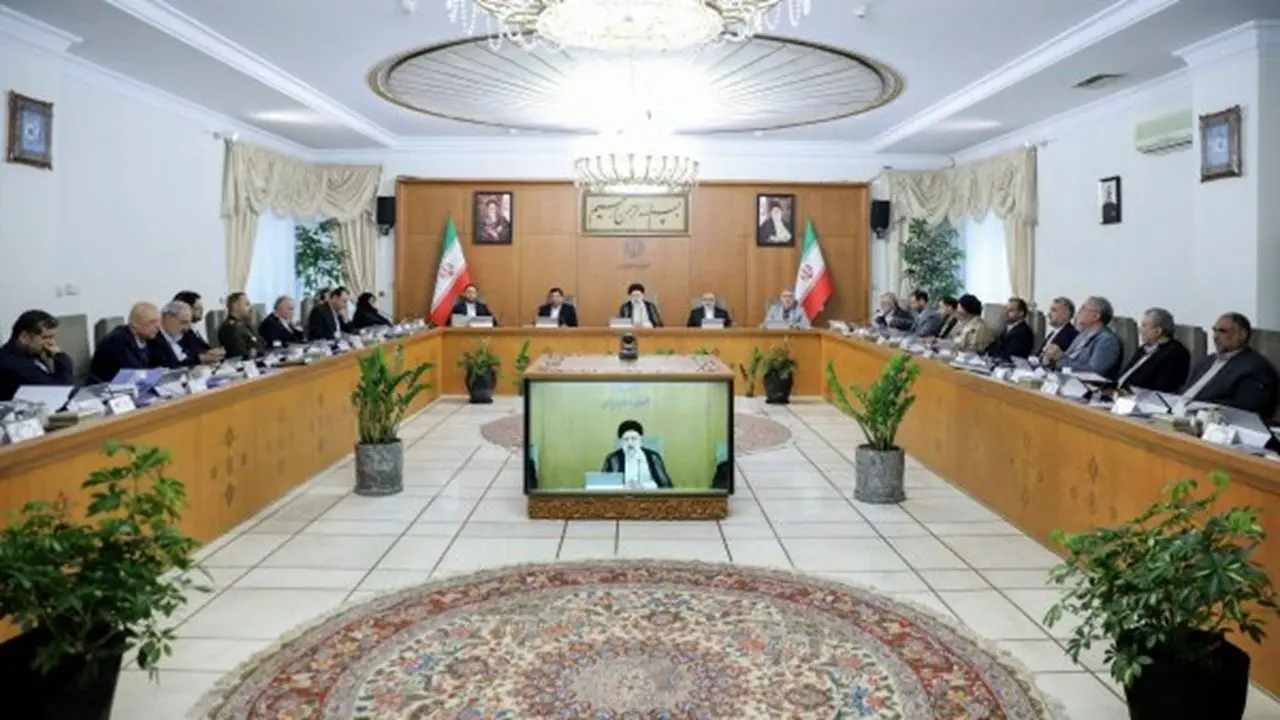 تغییرات جدید دولت شروع شد؟ / معاون پارلمانی رئیس جمهور برکنار شد